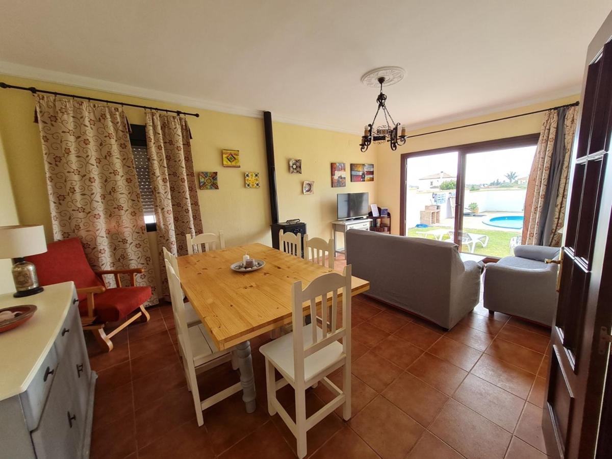 Chalet Las Adelfas Chaparrillo 科尼尔-德拉弗龙特拉 外观 照片