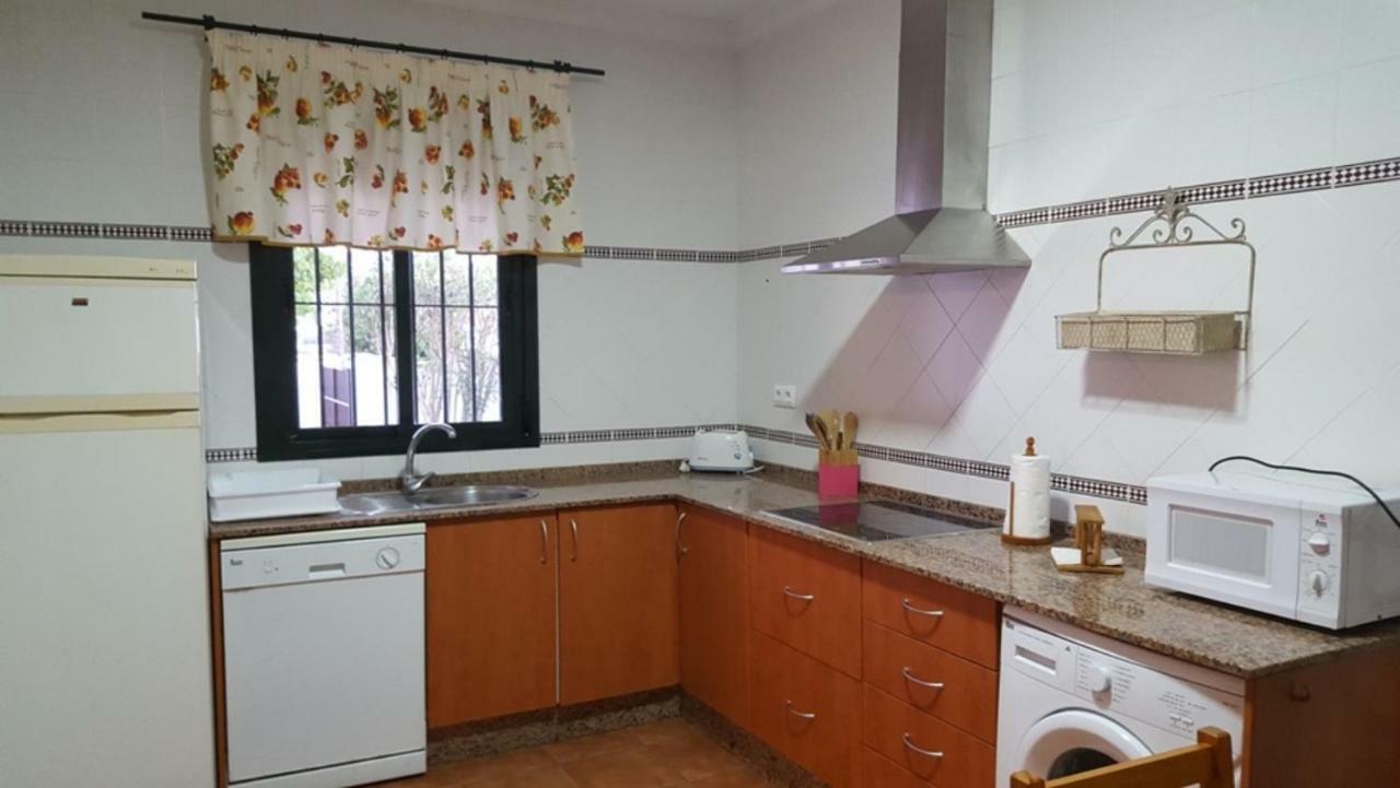 Chalet Las Adelfas Chaparrillo 科尼尔-德拉弗龙特拉 外观 照片
